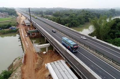 缓解粤西交通压力!沈海高速阳茂段改扩建工程年底前完成路基下构